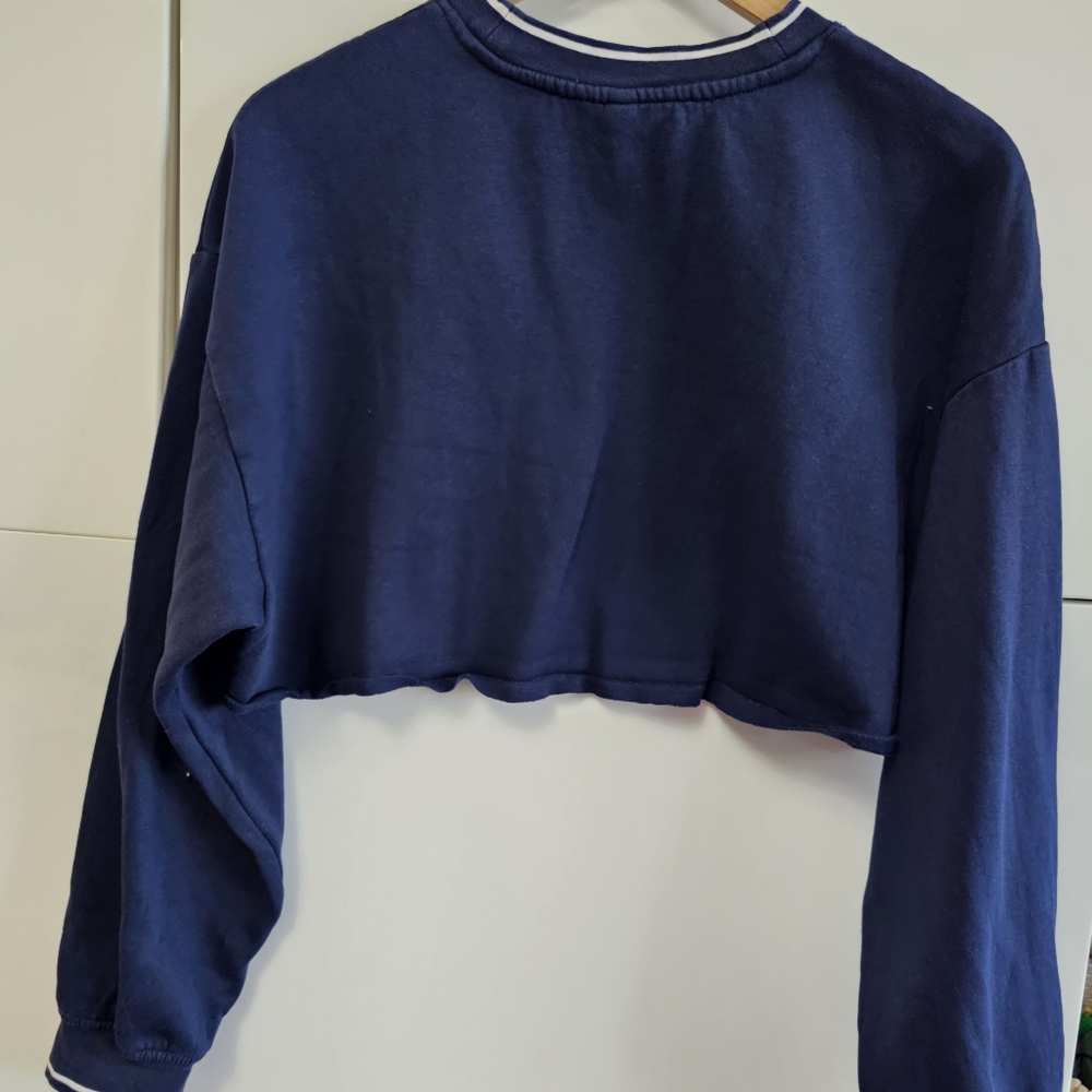 Cropped H&M Sweatshirt - Picture 7 of 8